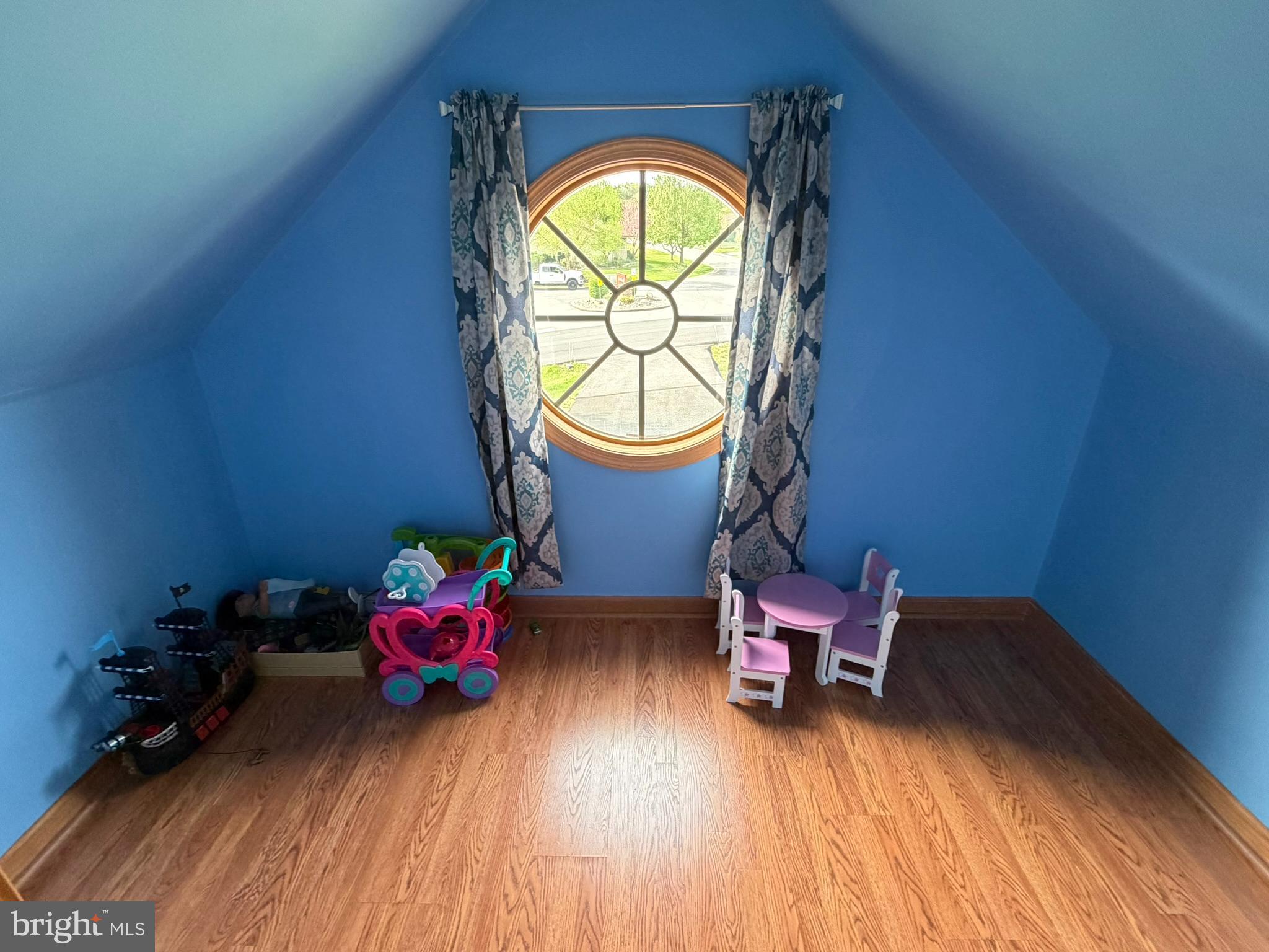 THE WOODS - Residential