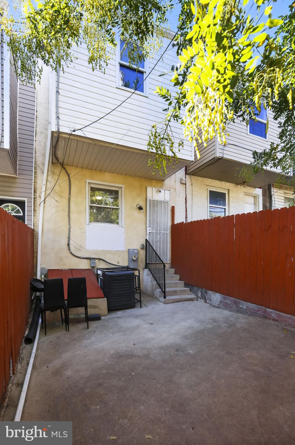 EAST BALTIMORE MIDWAY - Residential