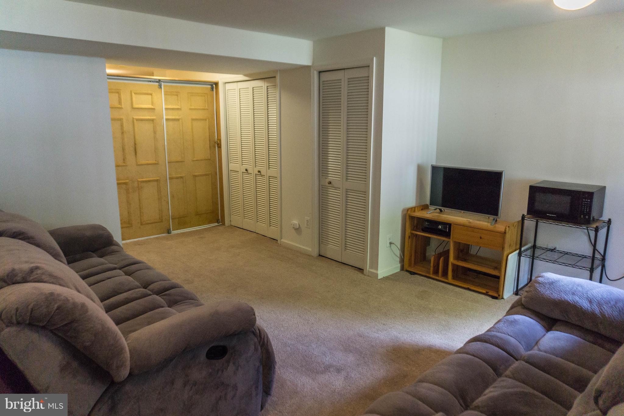 CENTRE RIDGE - Residential Lease