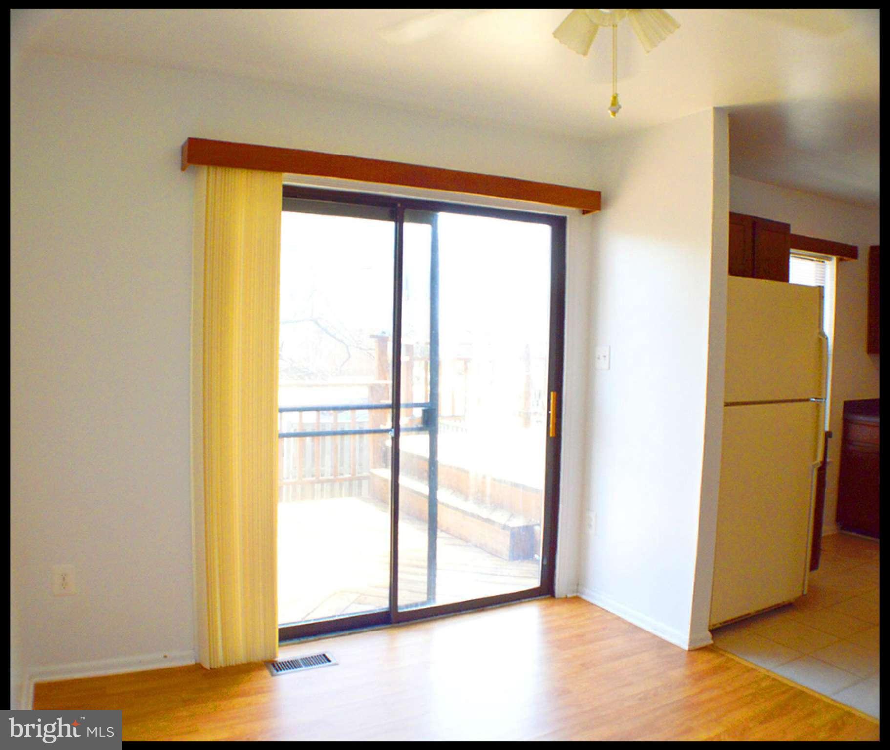 DUMBARTON SQUARE - Residential