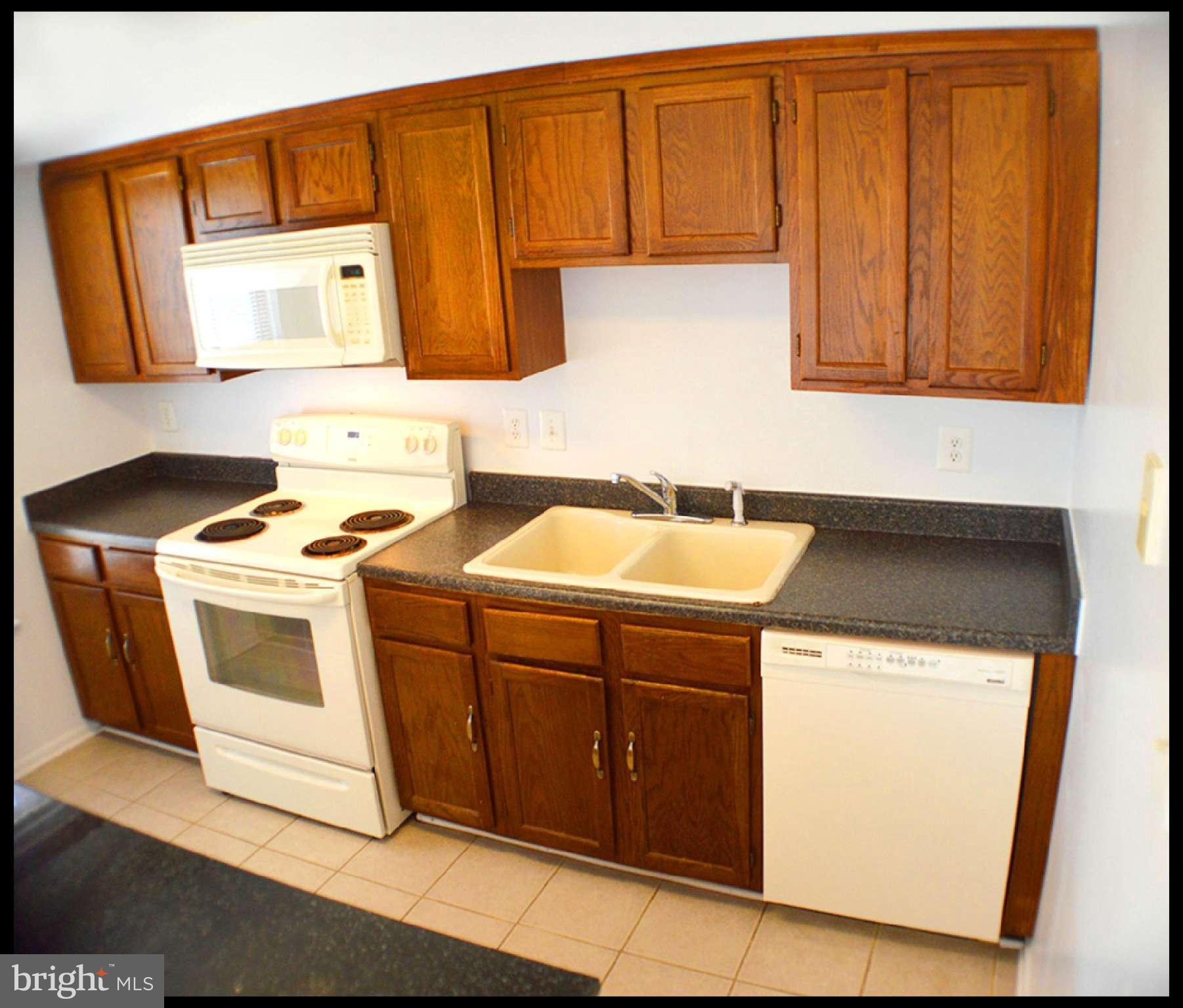 DUMBARTON SQUARE - Residential