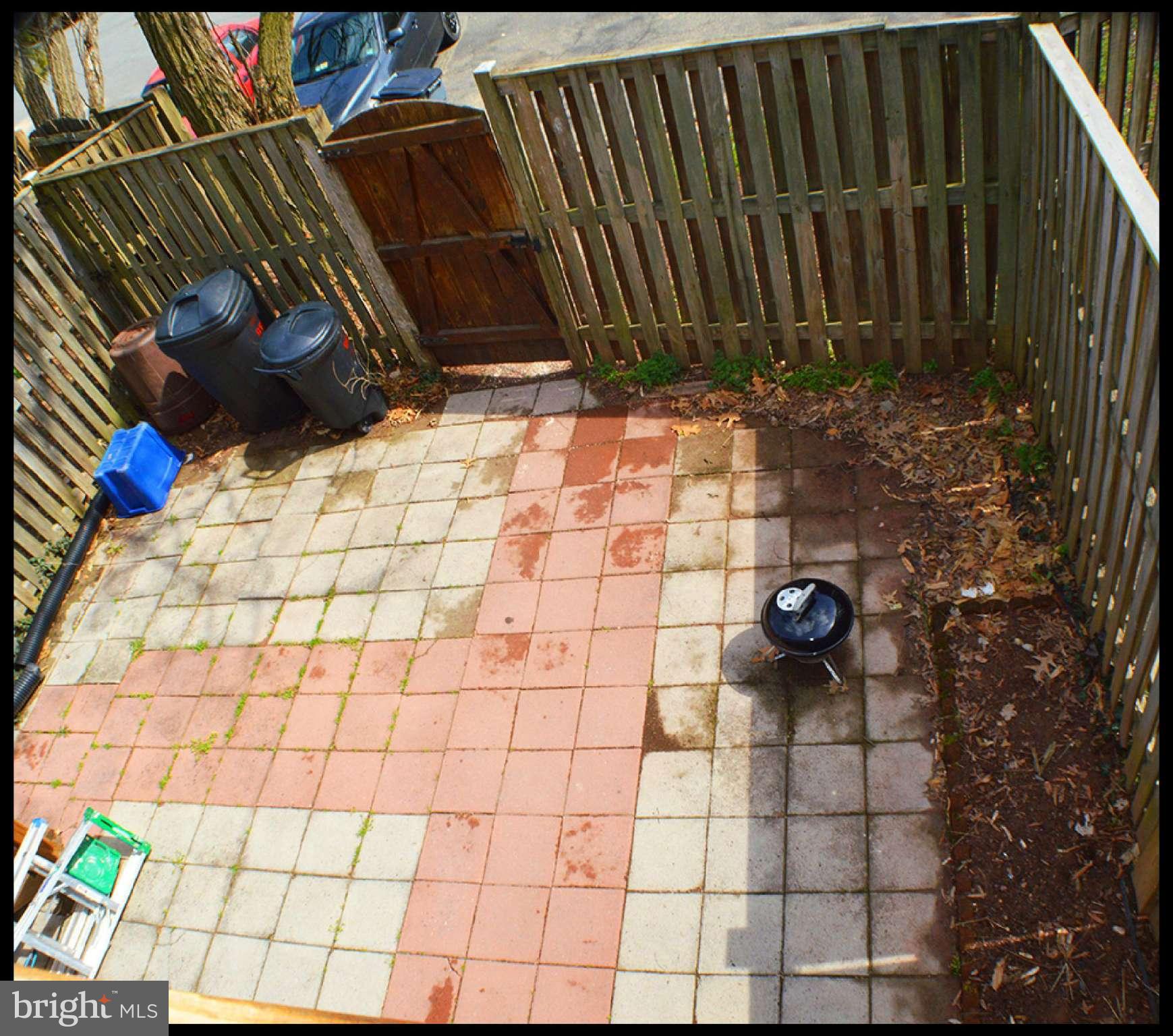 DUMBARTON SQUARE - Residential