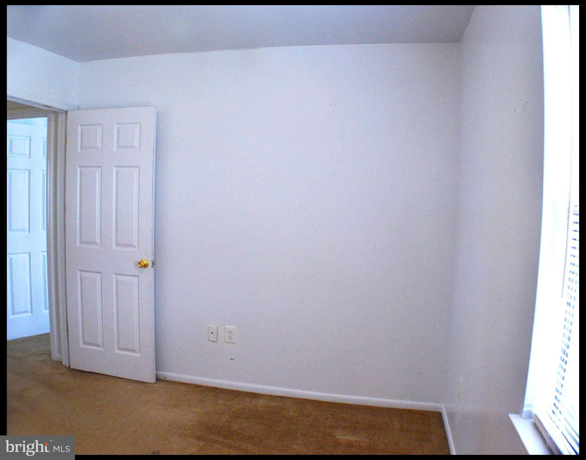 DUMBARTON SQUARE - Residential