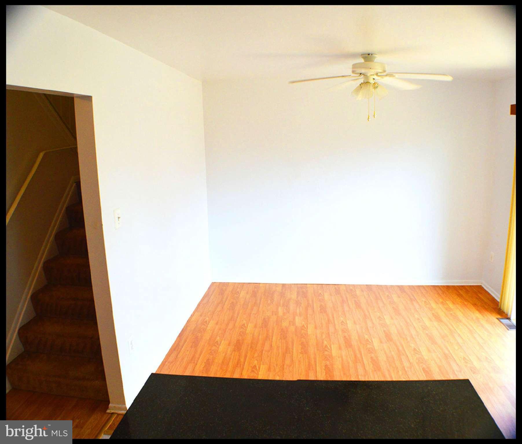 DUMBARTON SQUARE - Residential