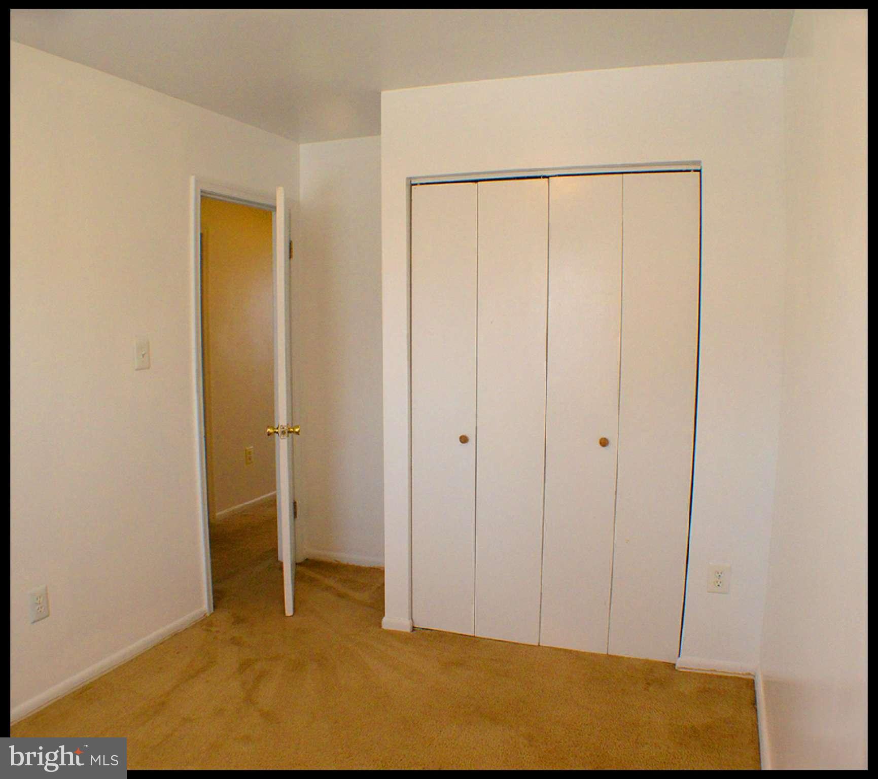 DUMBARTON SQUARE - Residential