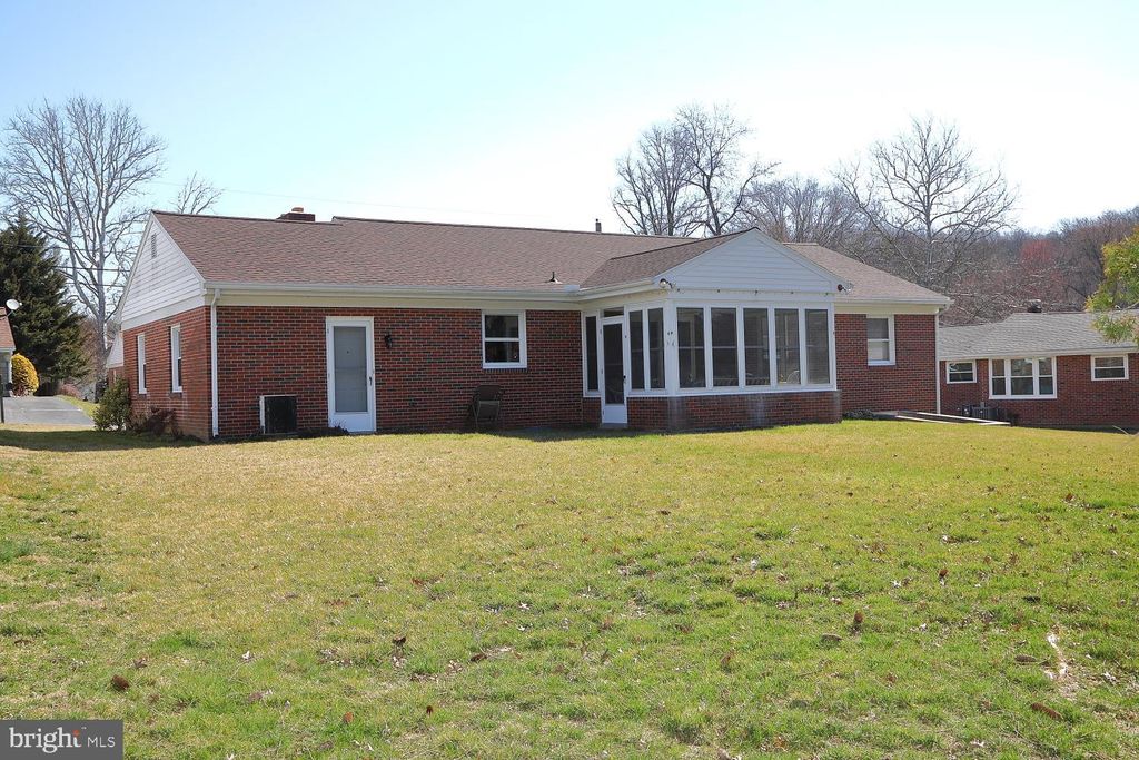 Photo of 536 SARATOGA RD, LANCASTER, PA 17603 (MLS # PALA2032482)