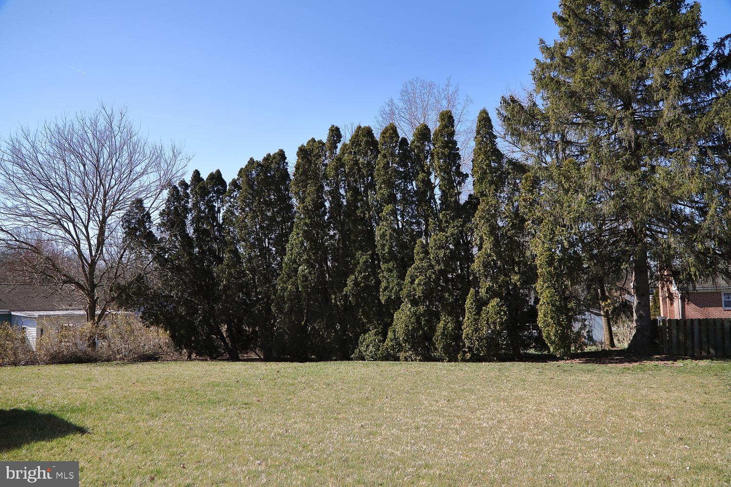 MANOR RIDGE - Residential