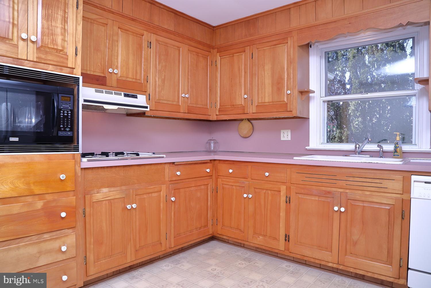 MANOR RIDGE - Residential