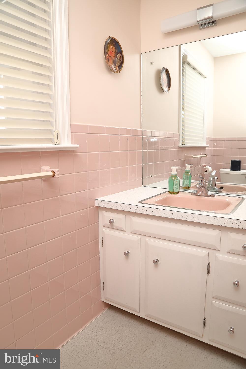 MANOR RIDGE - Residential