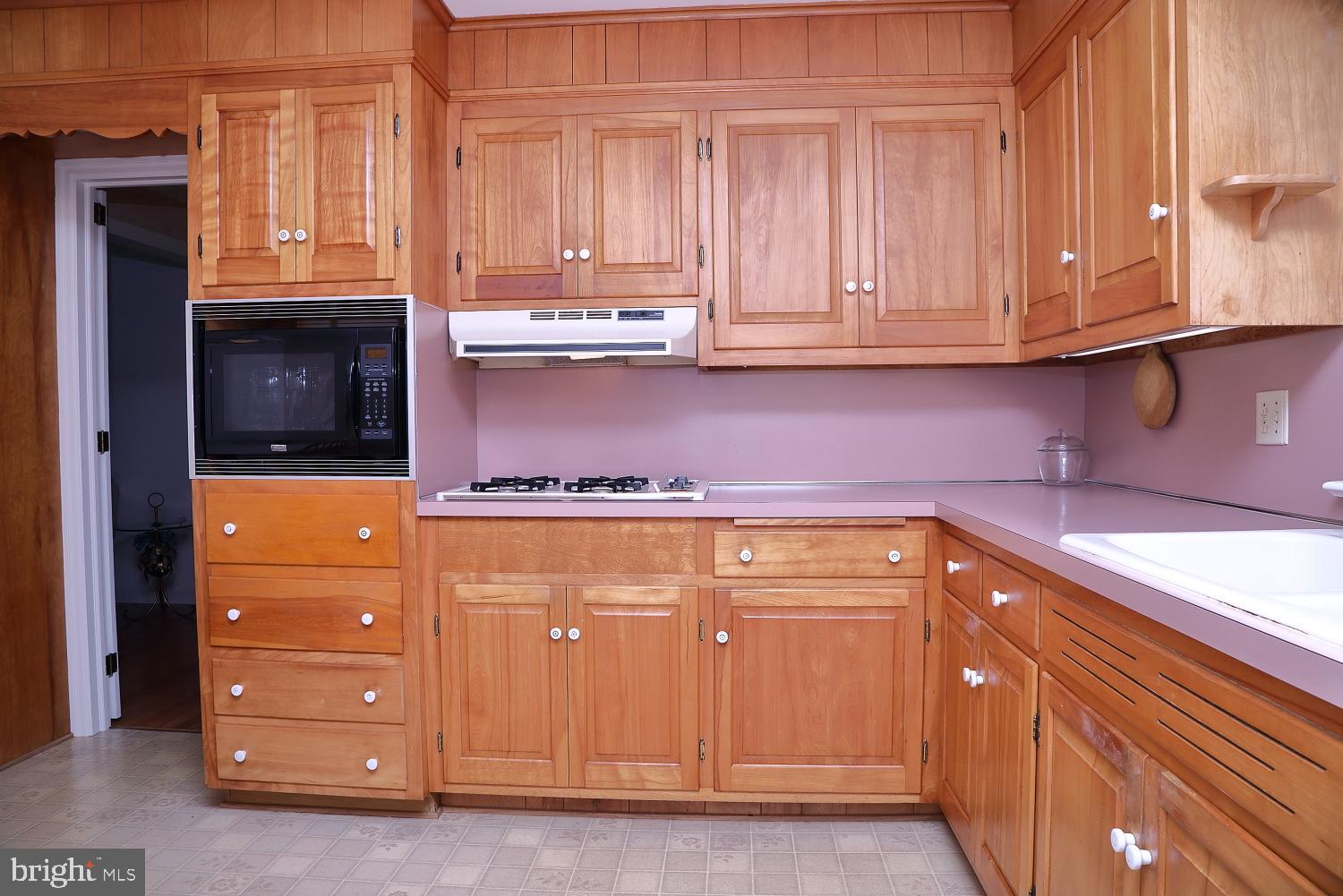 MANOR RIDGE - Residential