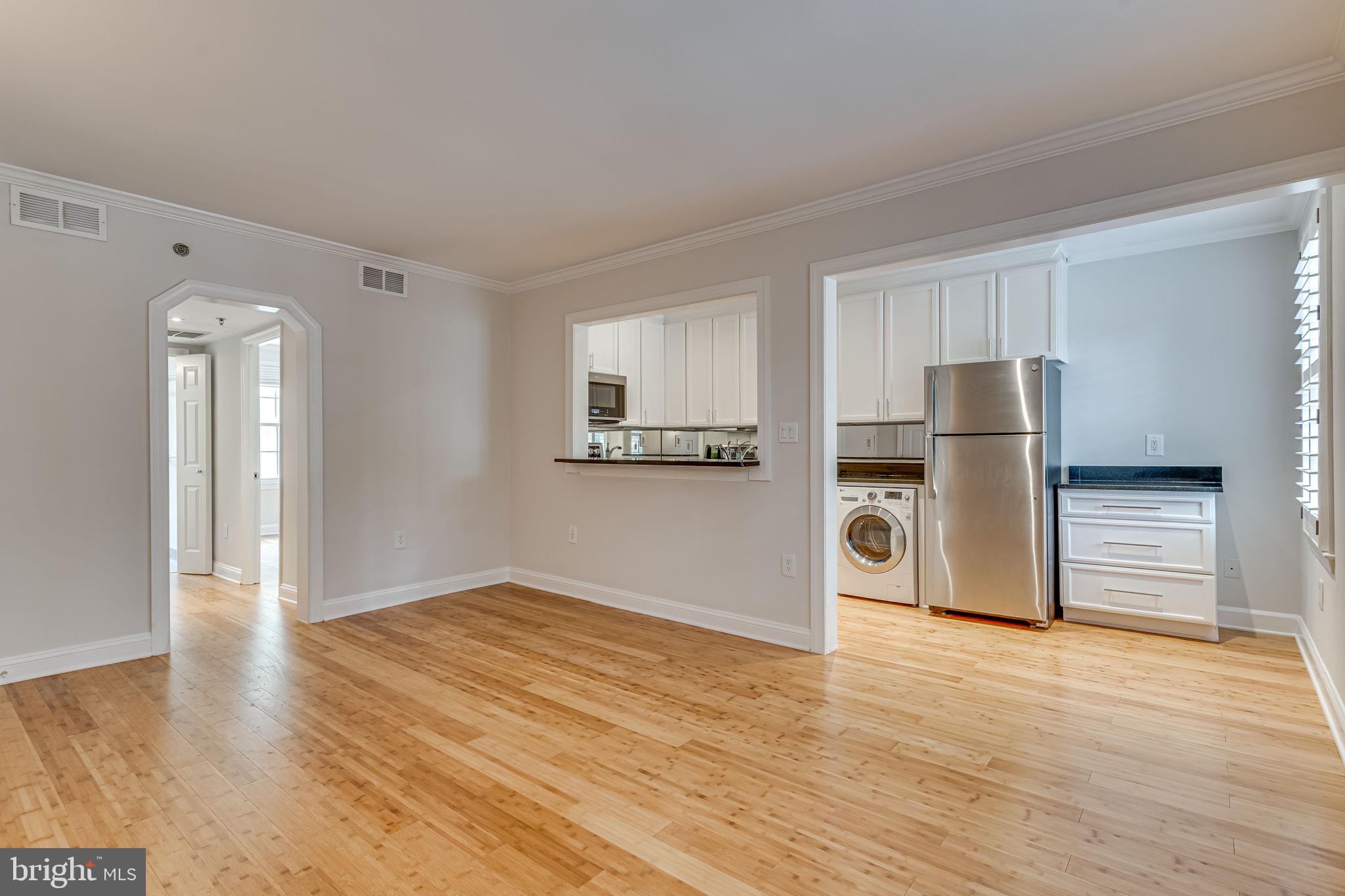 RIVERTON - Residential Lease