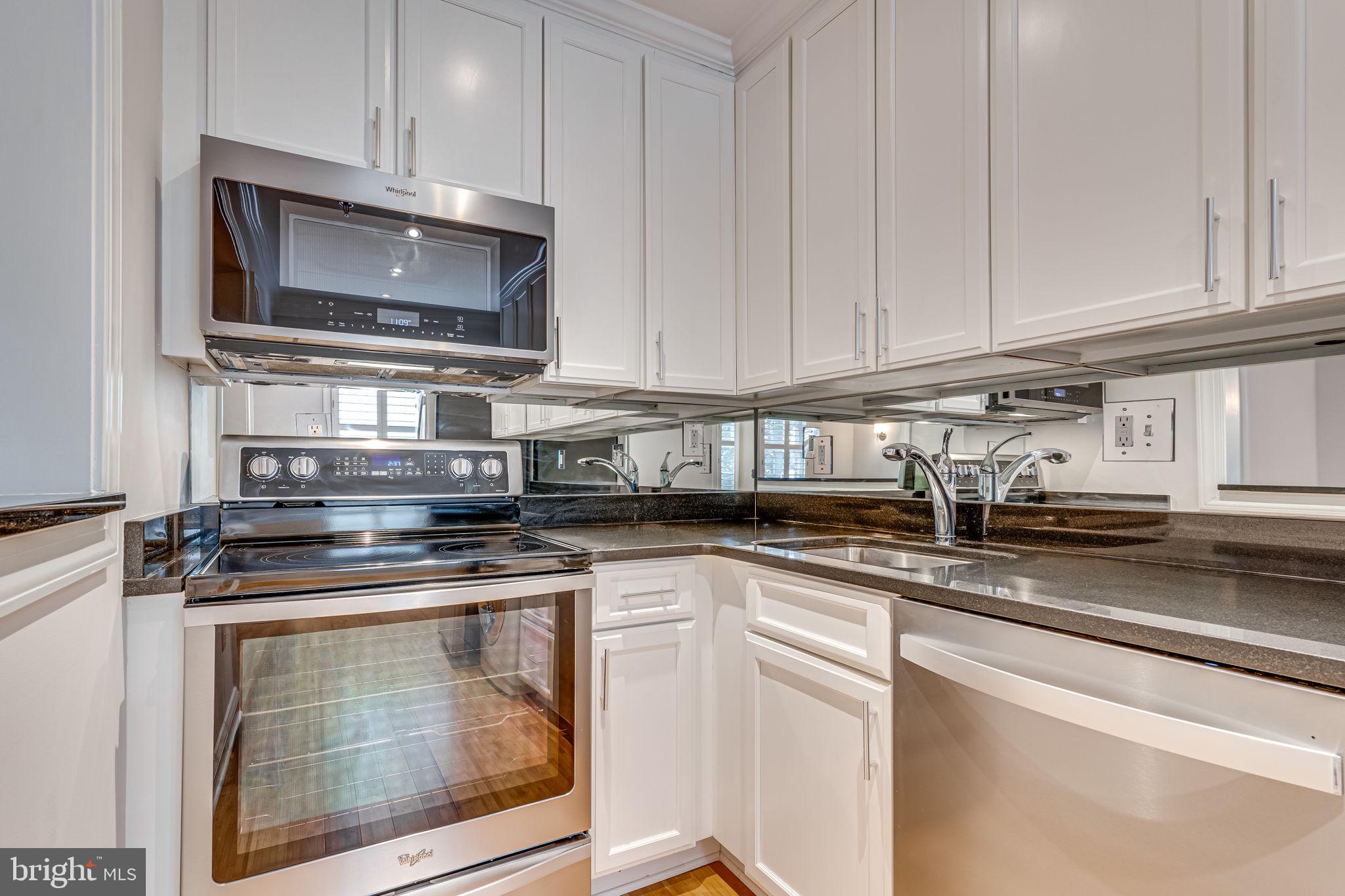 RIVERTON - Residential Lease