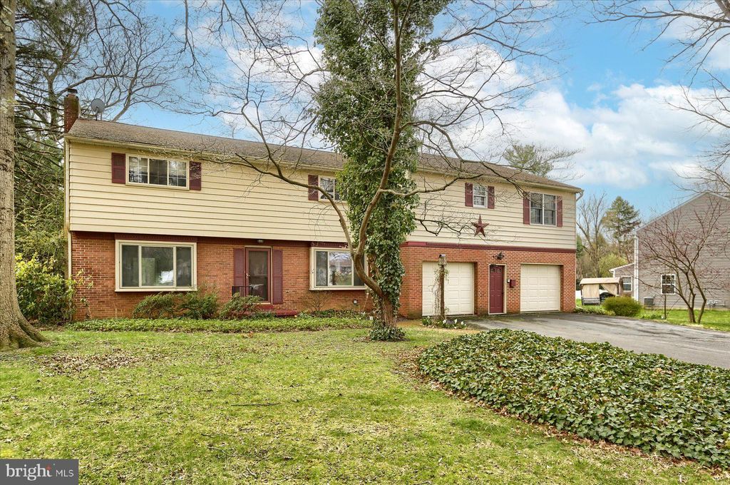 Photo of 1558 Linden Avenue, Lancaster, PA 17601 (MLS # PALA2049006)