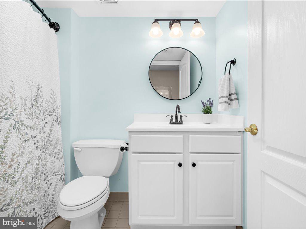 CHESAPEAKE HARBOUR - Residential