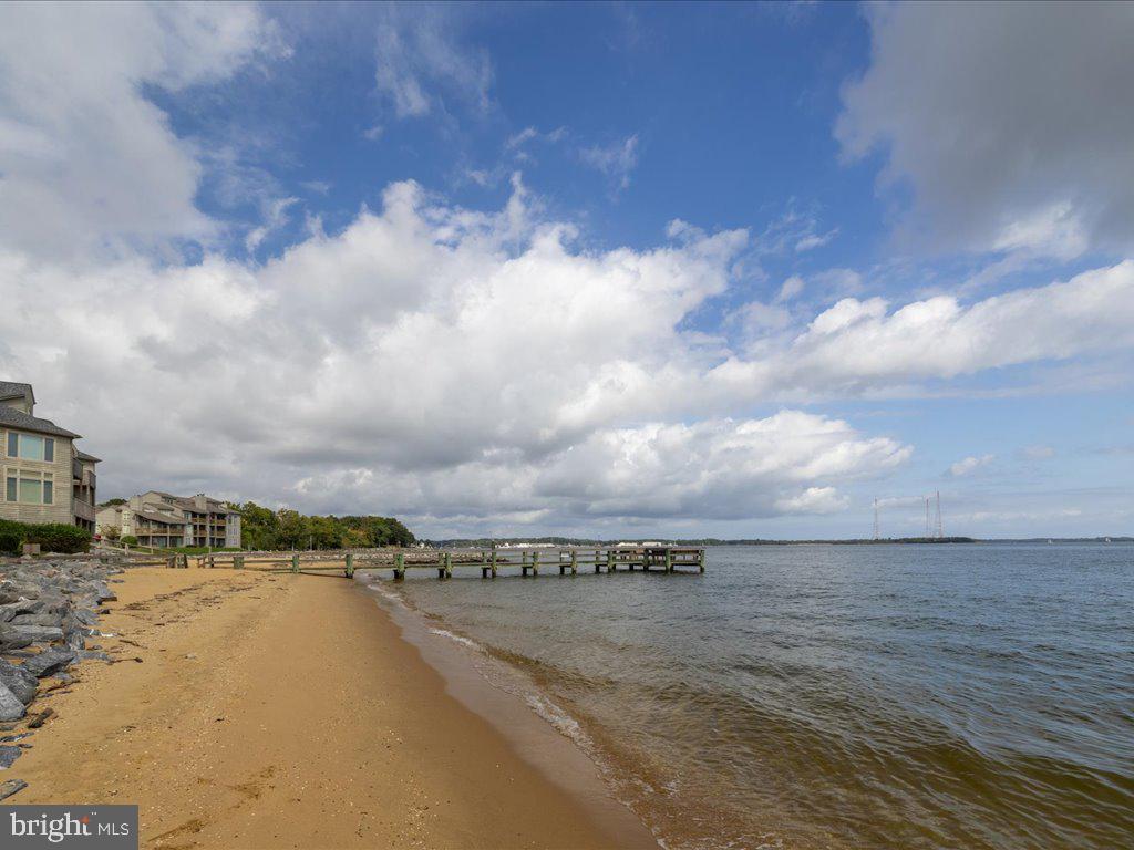 CHESAPEAKE HARBOUR - Residential