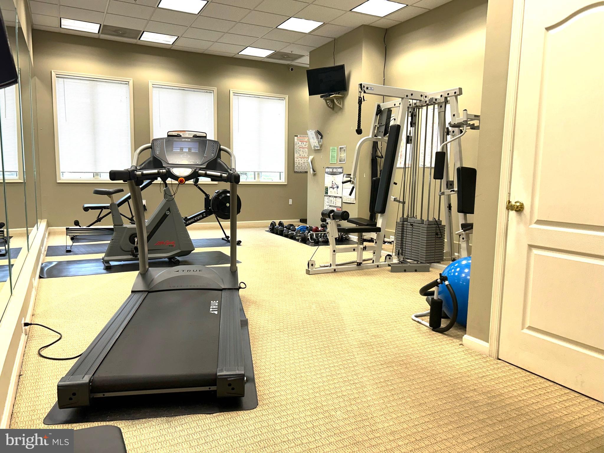 CHESAPEAKE HARBOUR - Residential