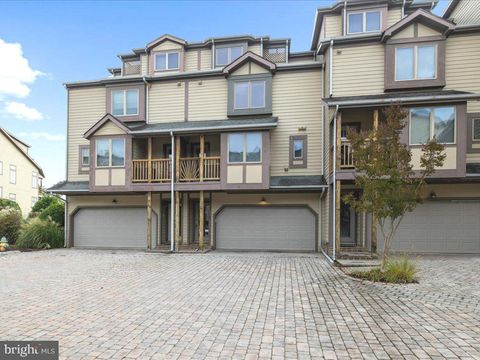7042 CLINTON COURT ANNAPOLIS MD 21403
