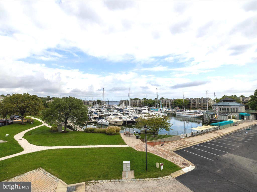 CHESAPEAKE HARBOUR - Residential