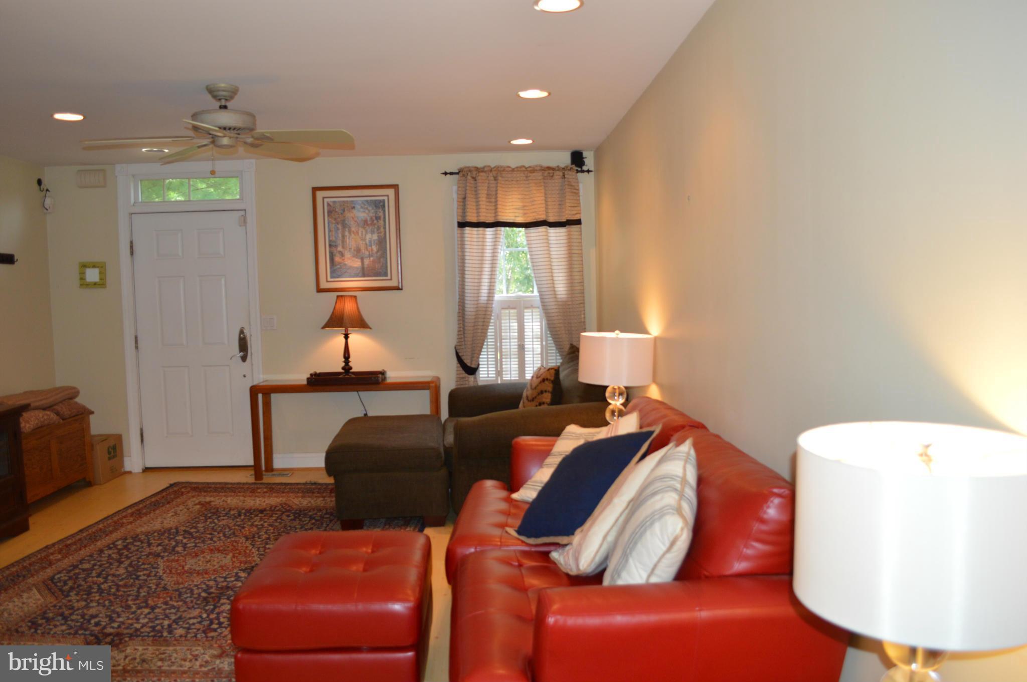 CENTREVILLE - Residential