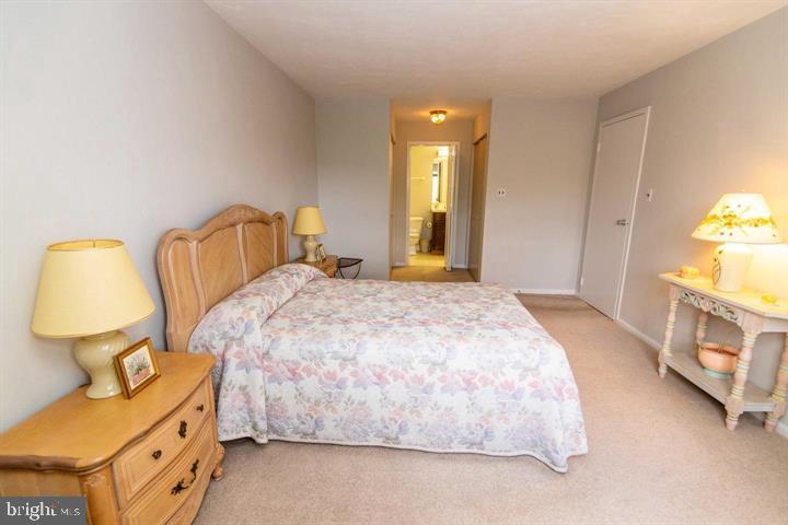 FOX VALLEY - Residential Lease