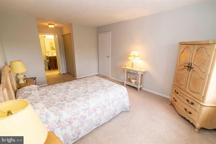 FOX VALLEY - Residential Lease