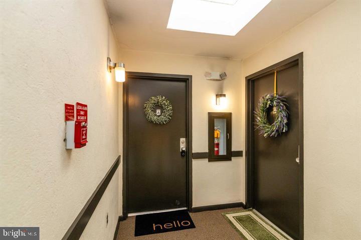 FOX VALLEY - Residential Lease