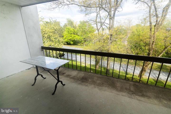 FOX VALLEY - Residential Lease