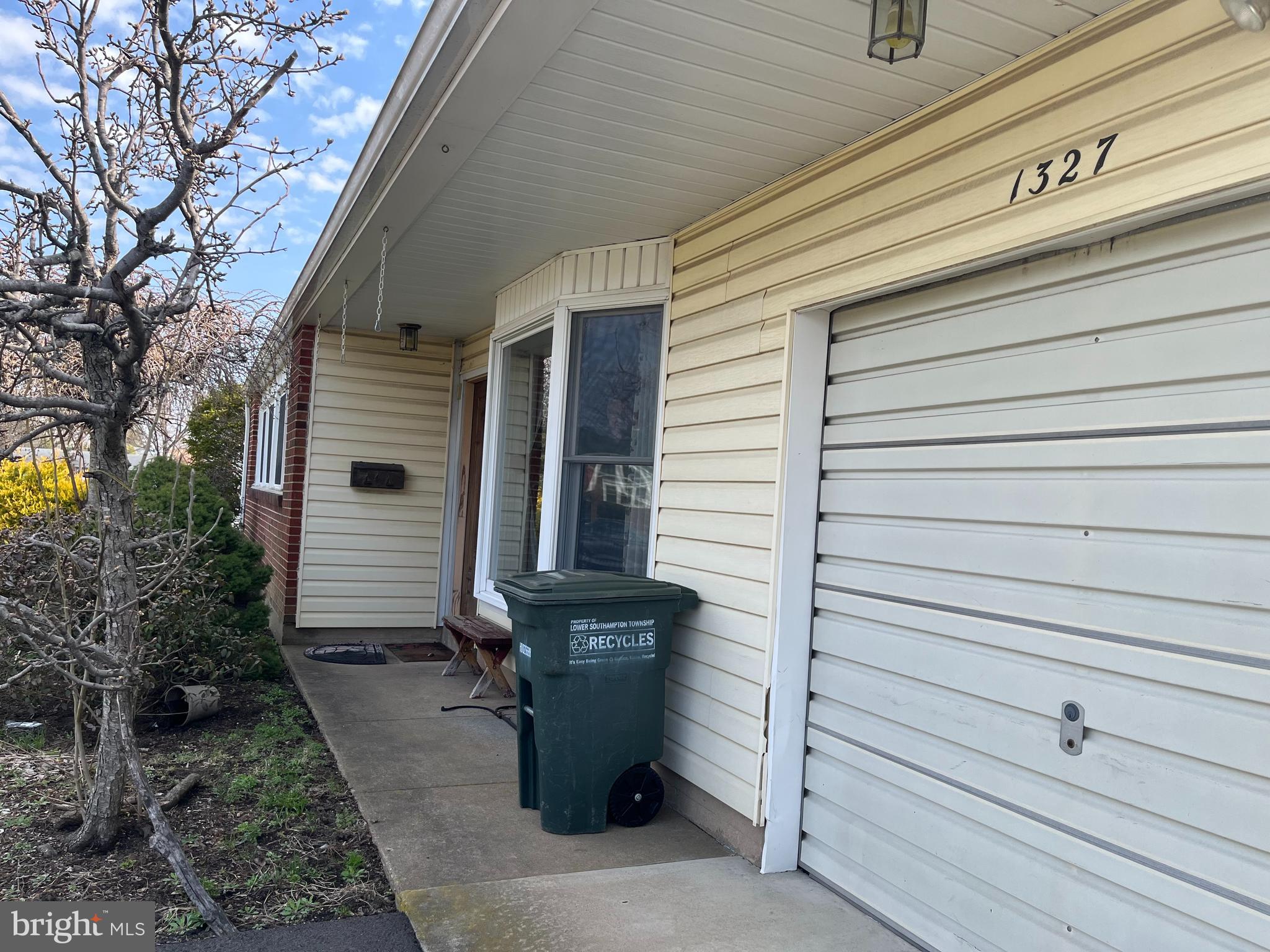 PINECREST - Residential