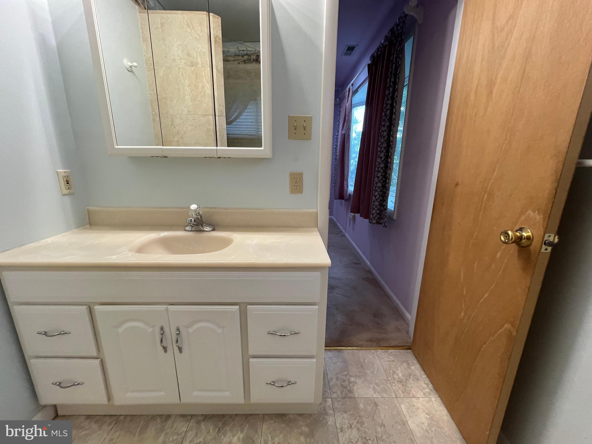 PINECREST - Residential
