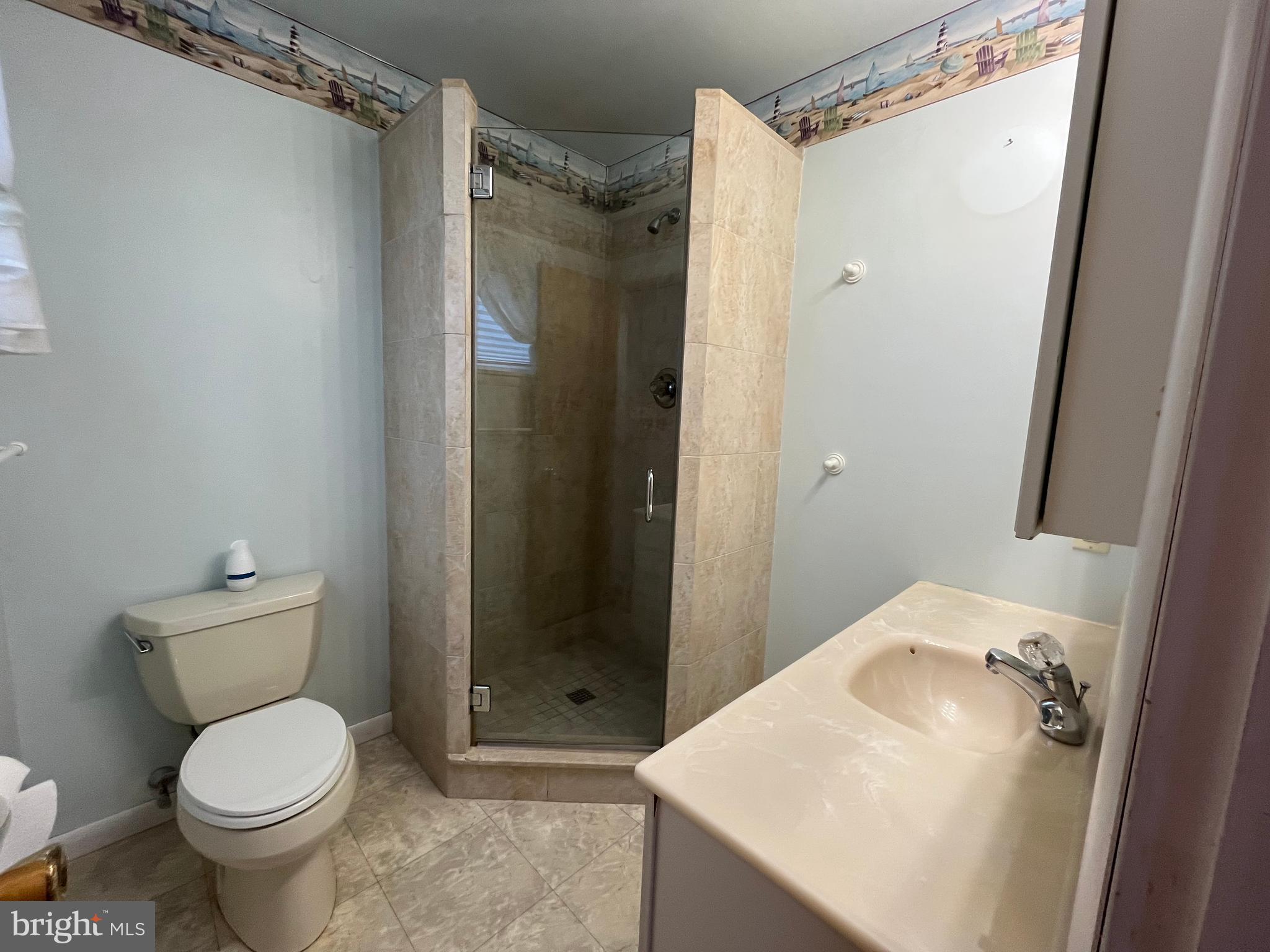 PINECREST - Residential