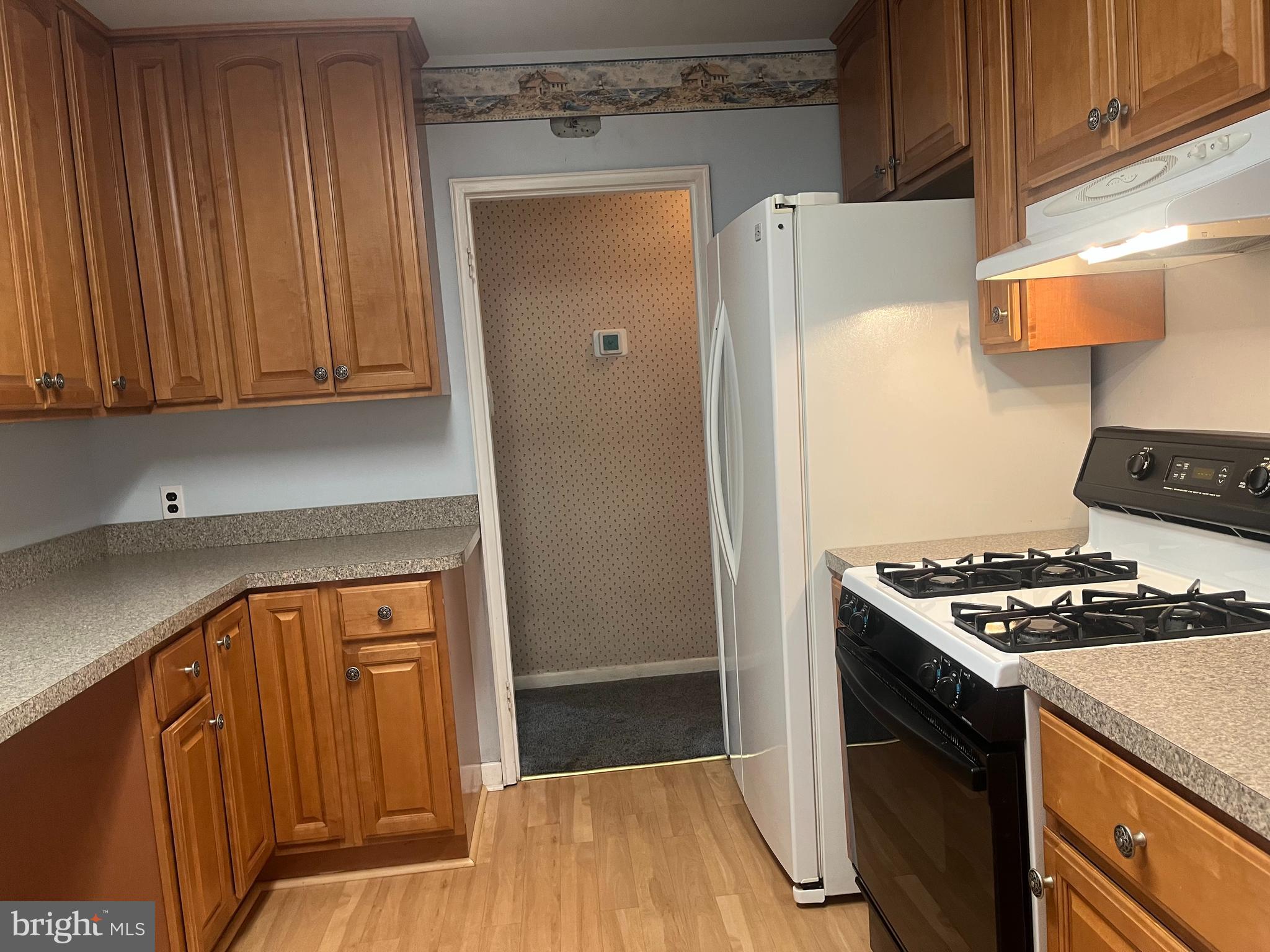 PINECREST - Residential
