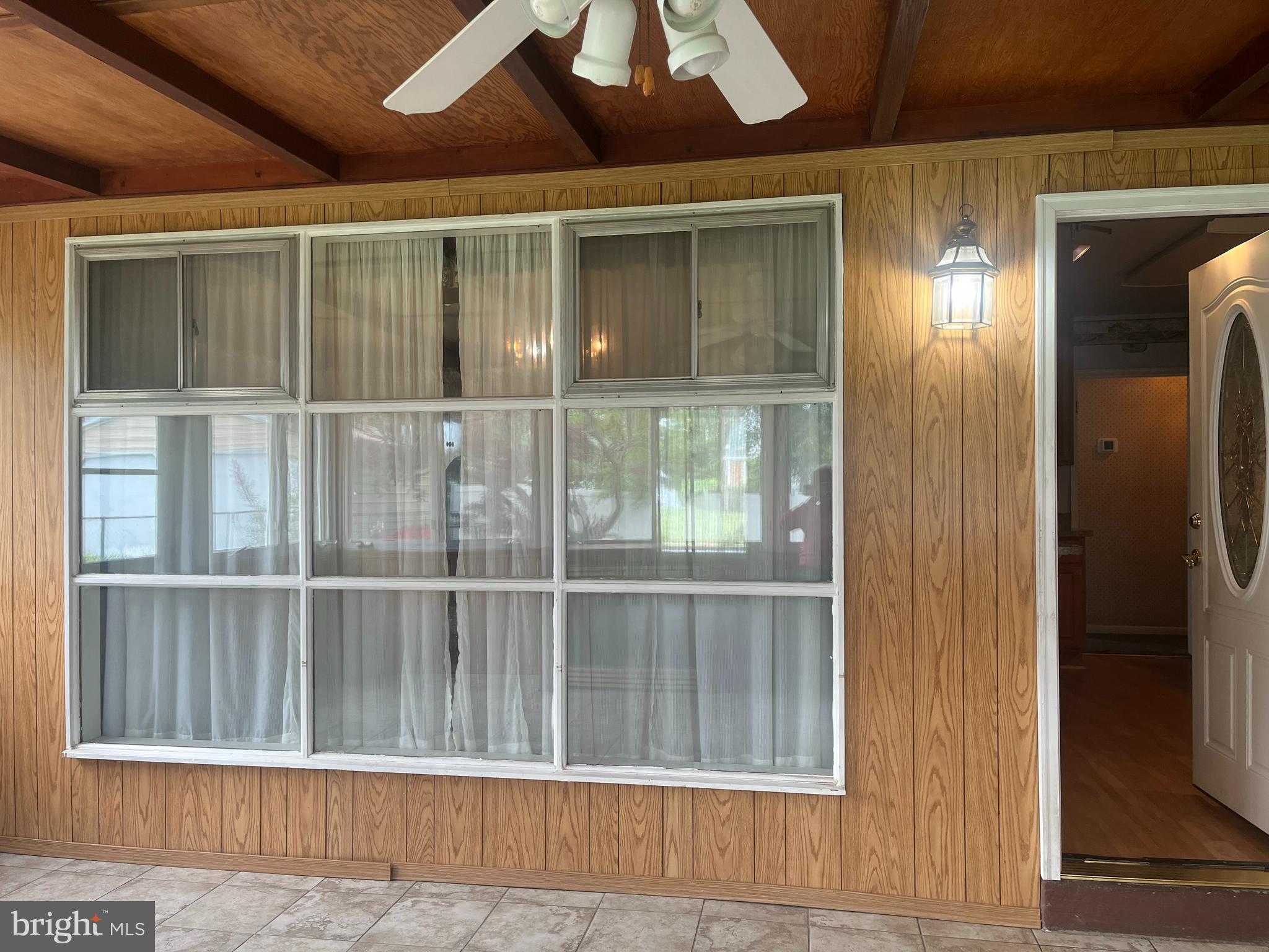 PINECREST - Residential
