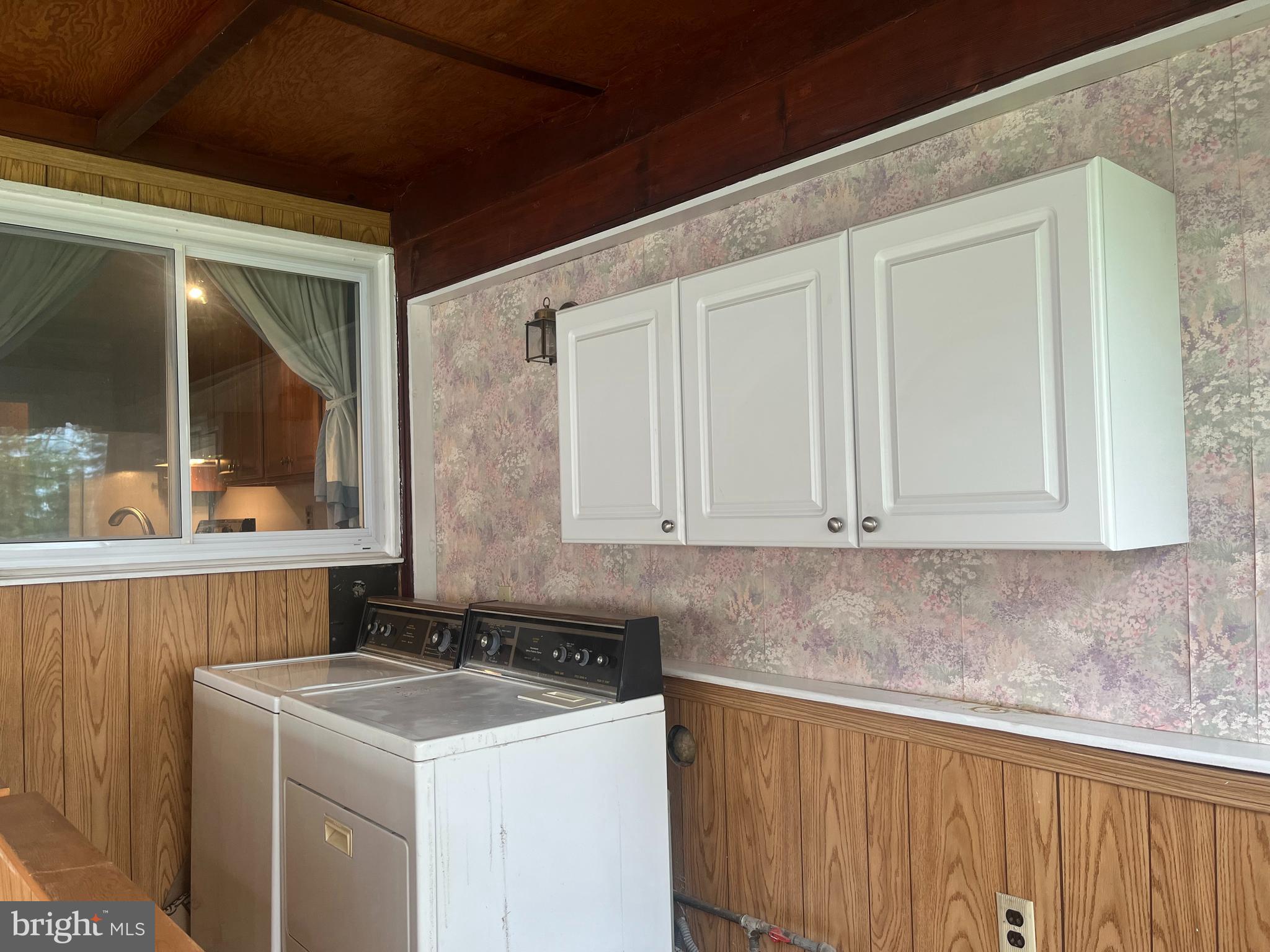 PINECREST - Residential