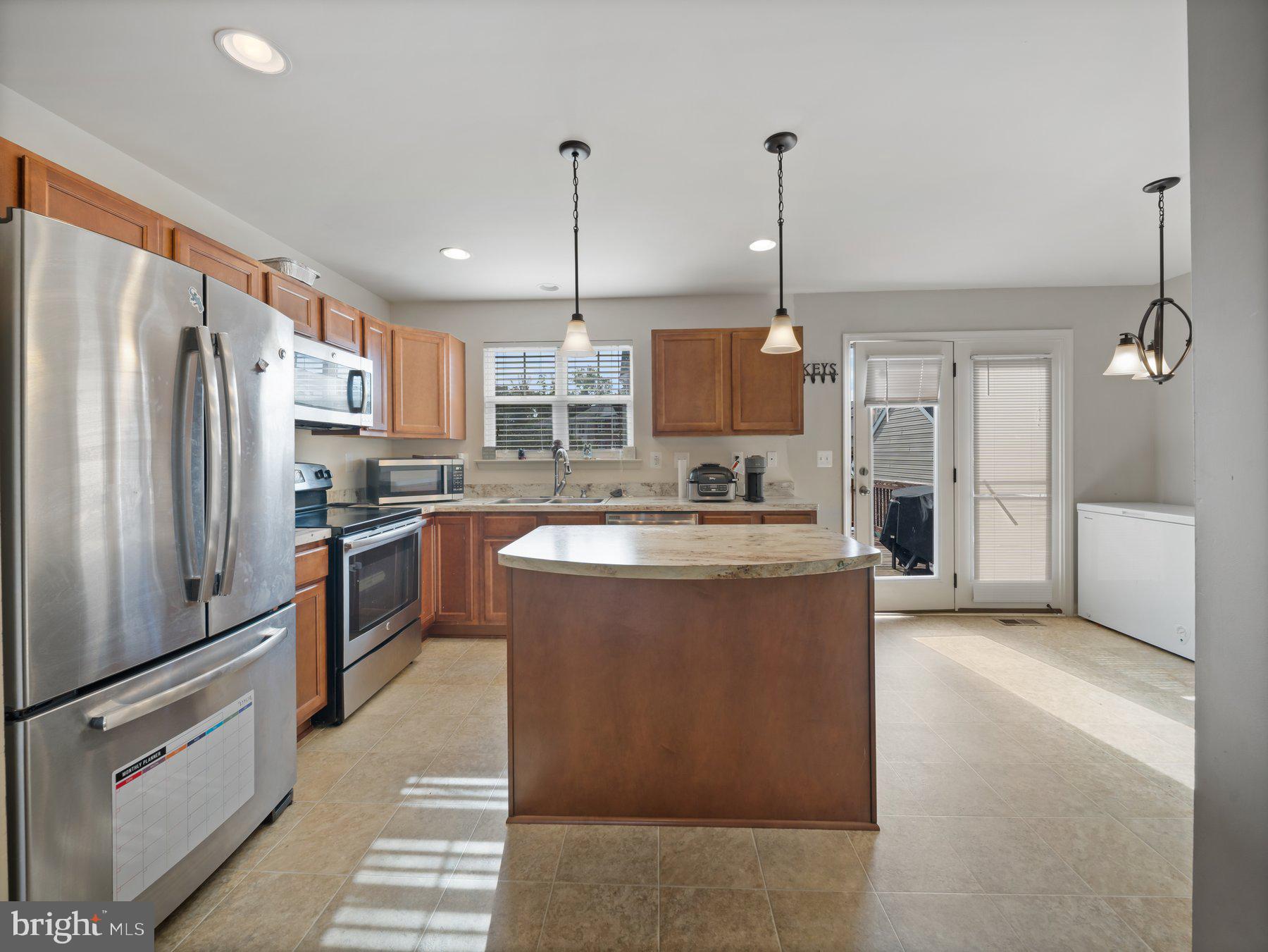 7306 STATESMAN BOULEVARD