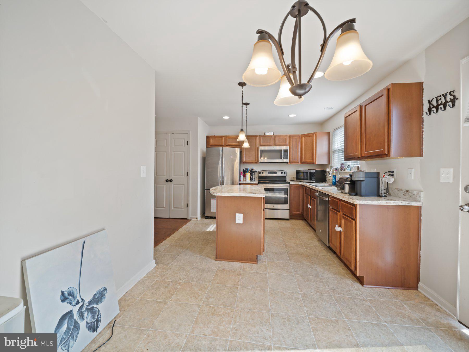 7306 STATESMAN BOULEVARD
