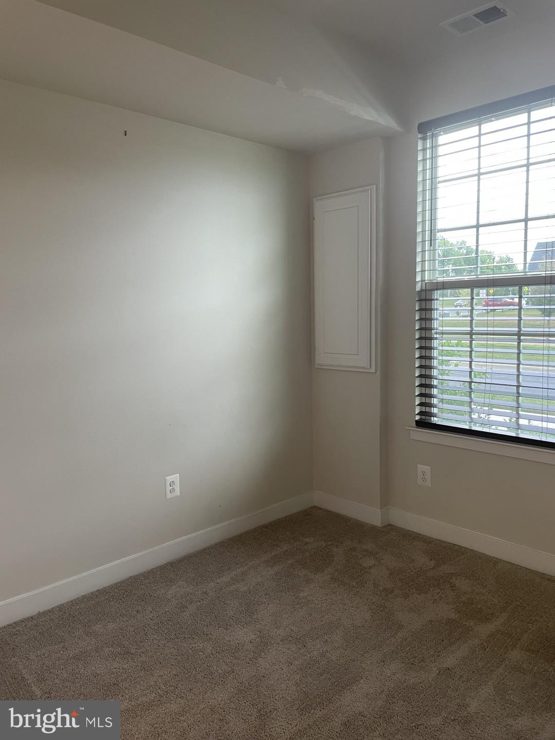 6415 BALLENGER RUN BLVD BOULEVARD