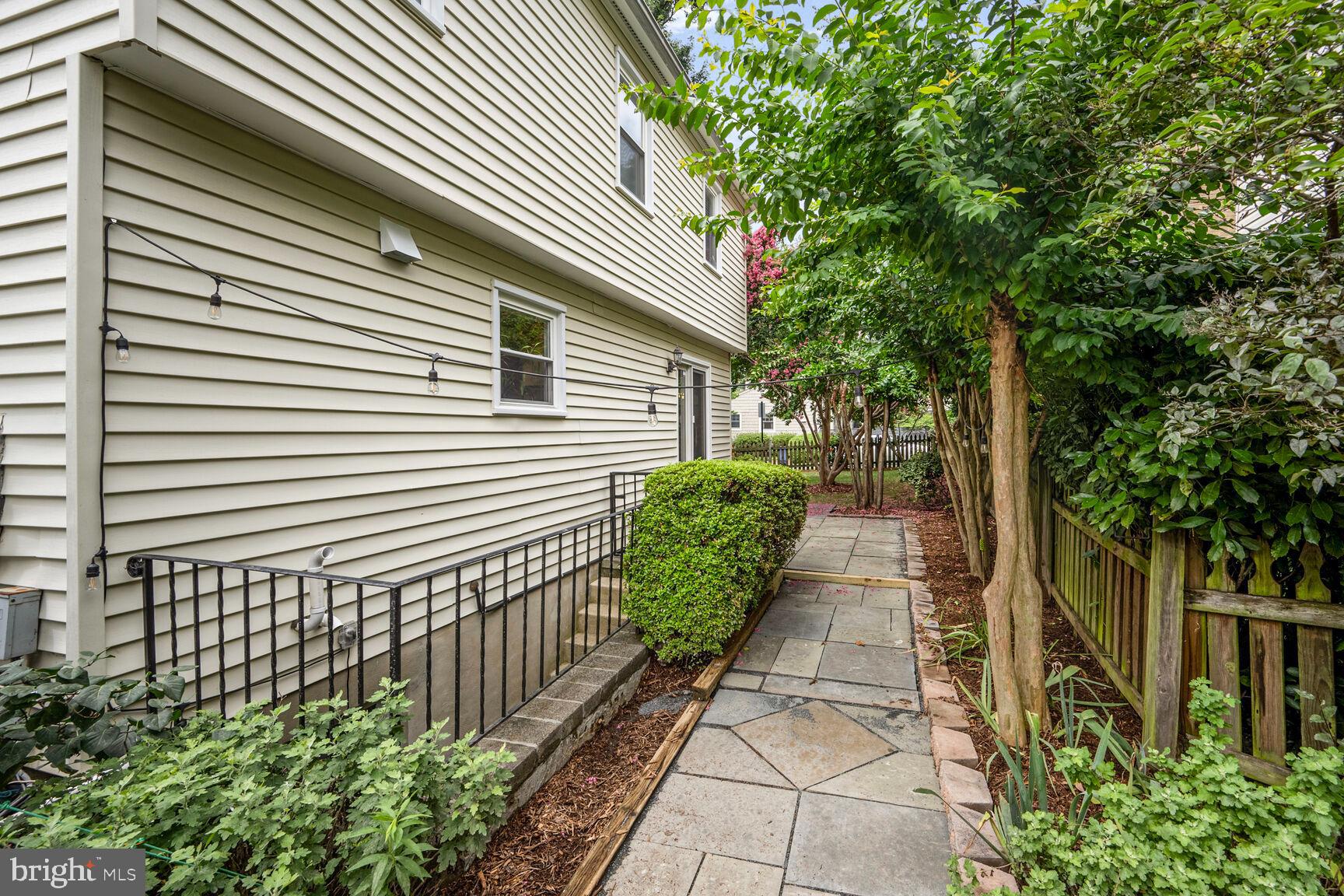 LACEY FOREST - Residential