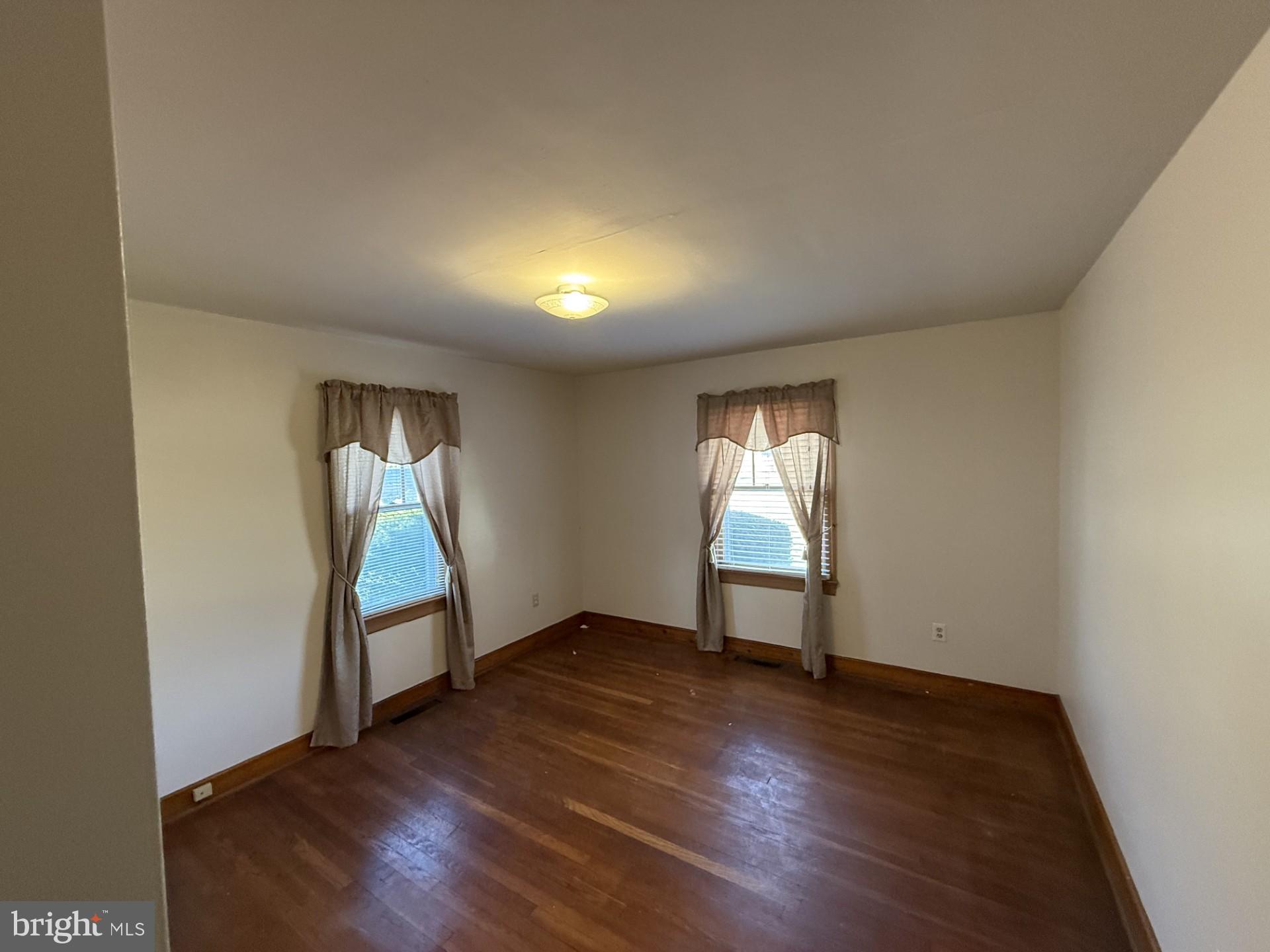 COLLEGE HEIGHTS - Residential