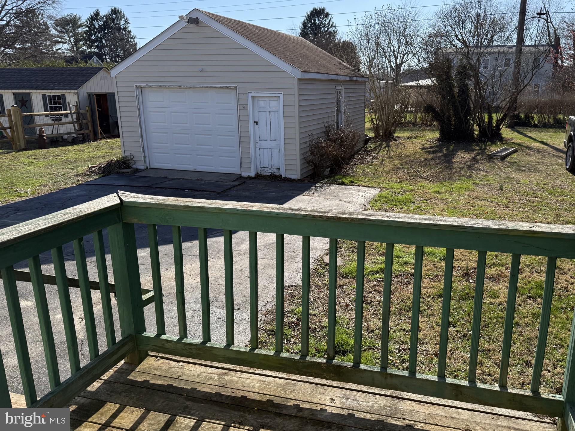 COLLEGE HEIGHTS - Residential