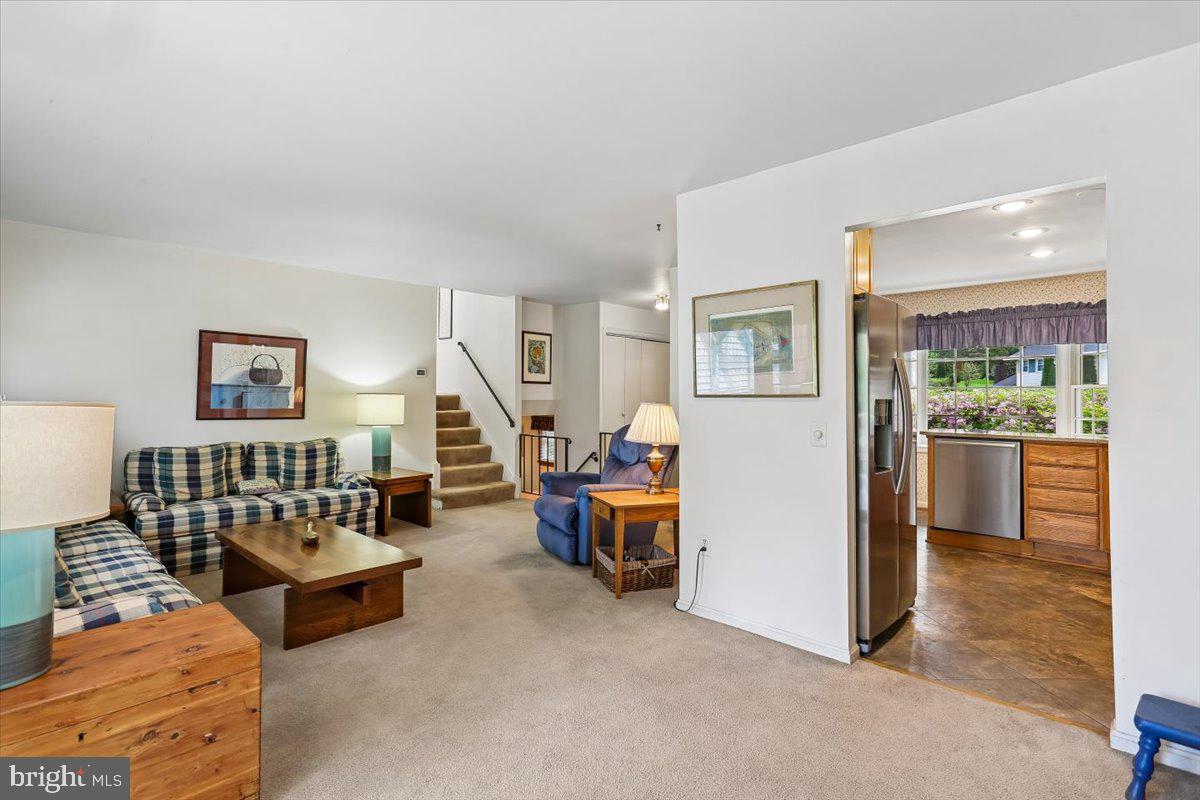 MILL CREEK TOWNE - Residential