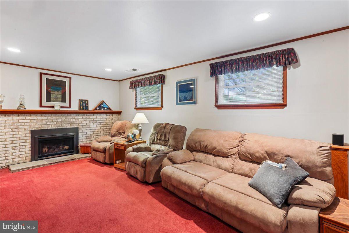 MILL CREEK TOWNE - Residential