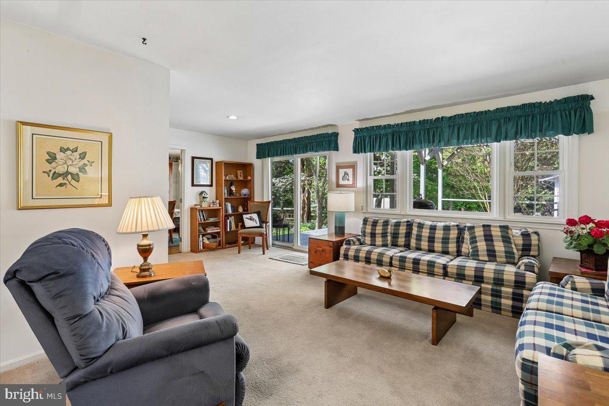 MILL CREEK TOWNE - Residential