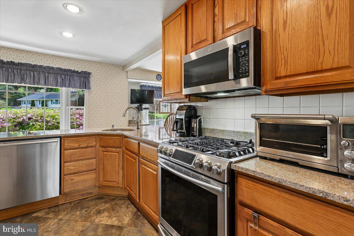 MILL CREEK TOWNE - Residential