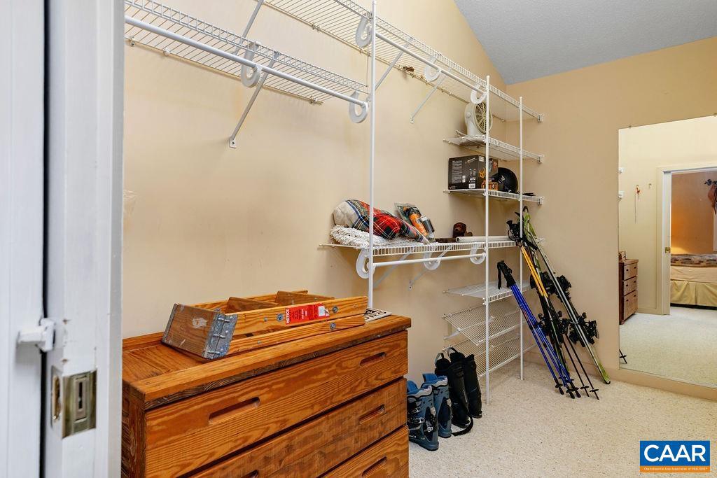 WINTERGREEN RESORT - Residential