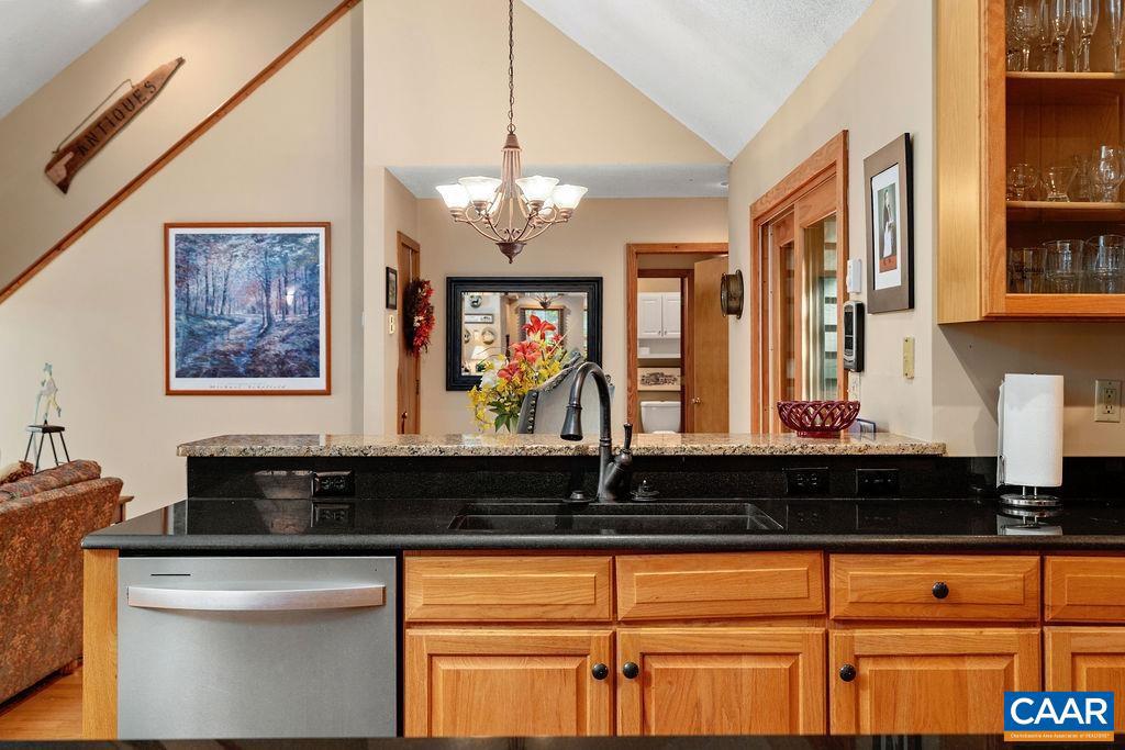 WINTERGREEN RESORT - Residential