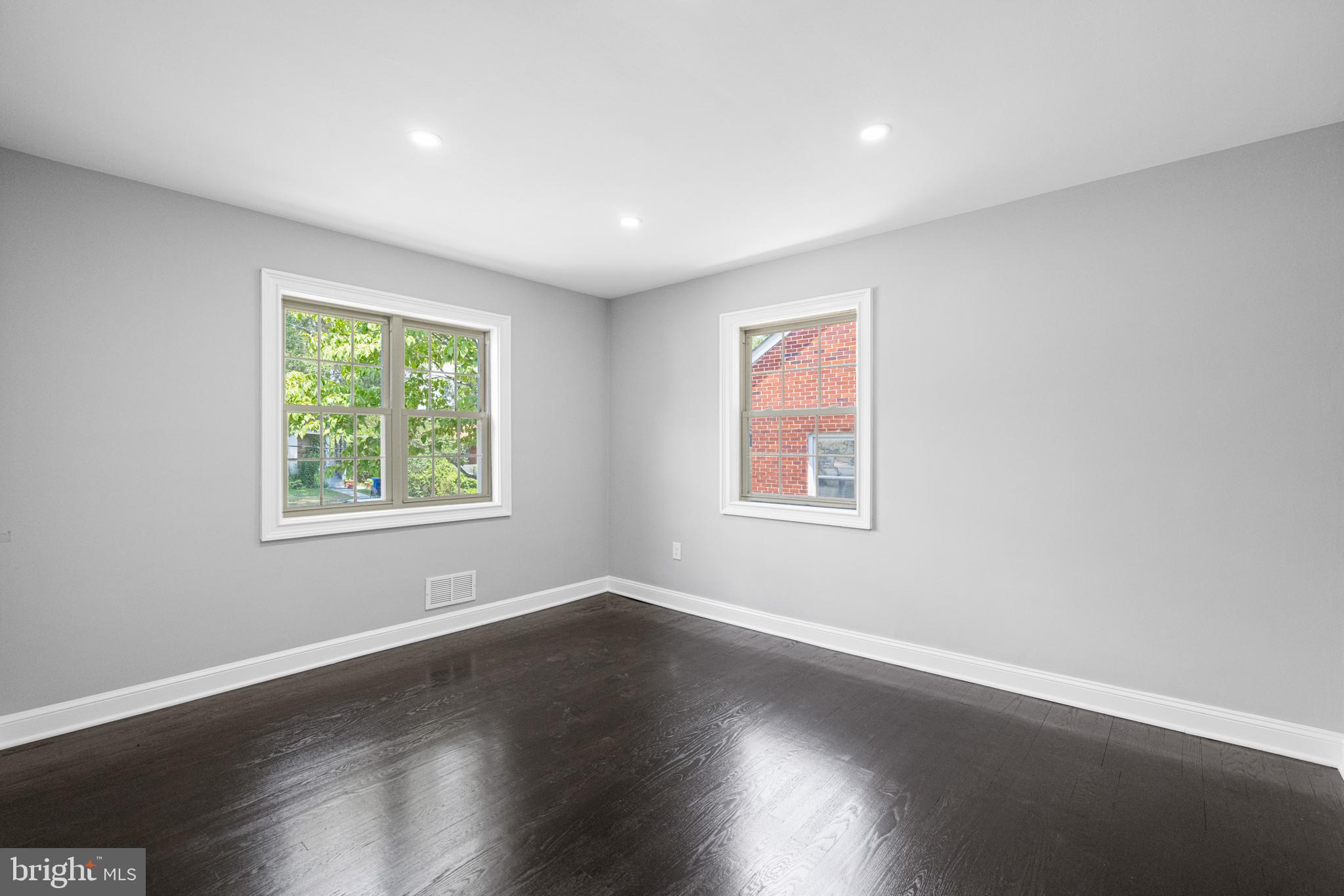 FLEISCHMAN VILLAGE - Residential