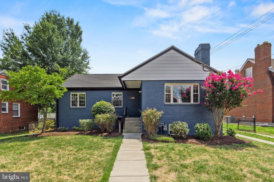 Welcome to this spacious single-family home featuring six bedrooms and four full bathrooms, perfect for large families or those who love to entertain. The property boasts a flat and expansive backyard, ideal for outdoor activities and gatherings. Inside, LED lights provide enhanced comfort and energy efficiency throughout the home. The driveway offers ample parking for multiple cars. Recent updates include a new roof and windows, ensuring durability and energy efficiency. The main level showcases freshly sanded floors, while the basement features new luxury vinyl plank flooring. The kitchen on the main level is a chef's dream, with new cabinets and stainless steel appliances, combining style and functionality for a modern living experience!