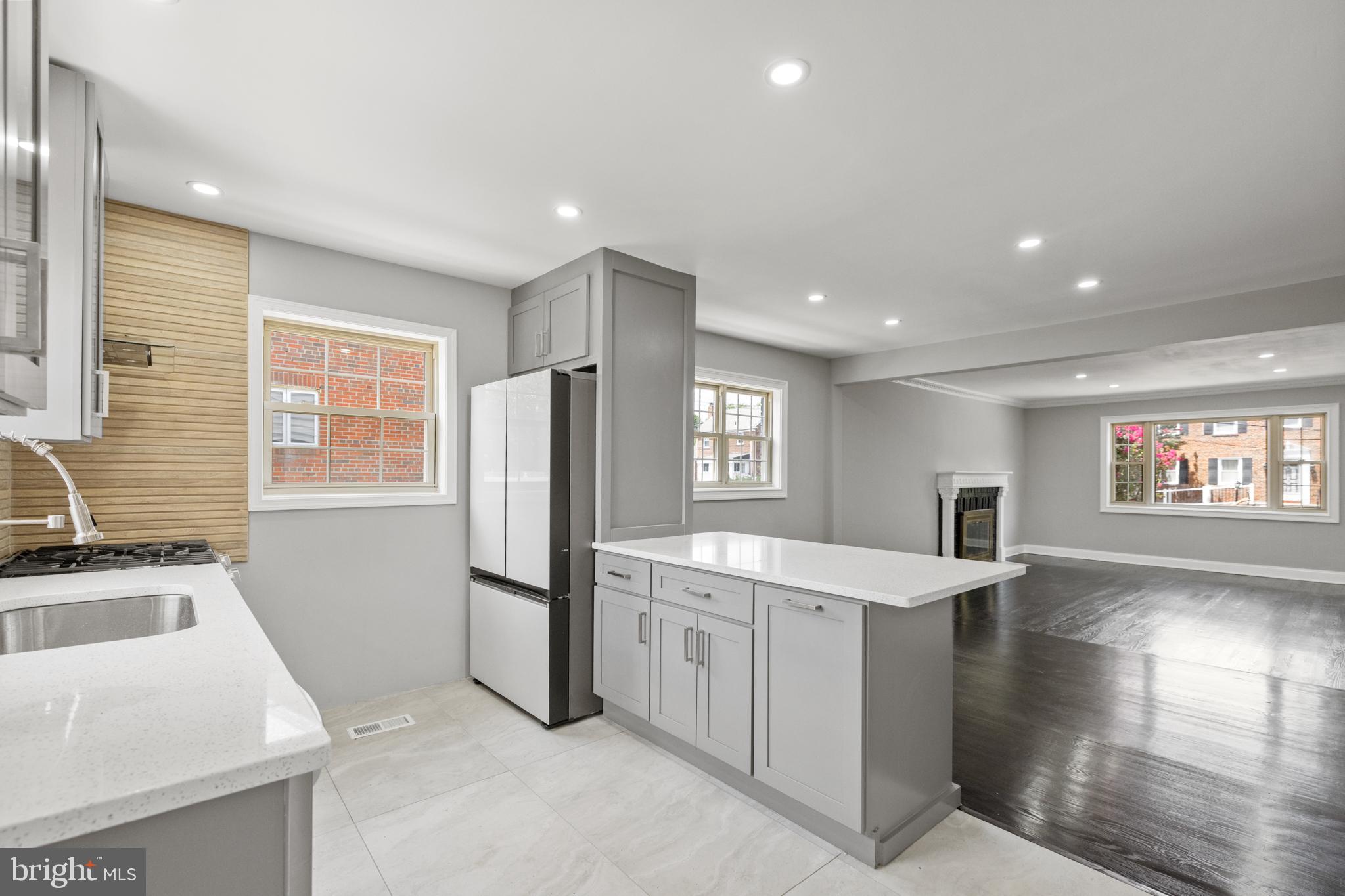 FLEISCHMAN VILLAGE - Residential