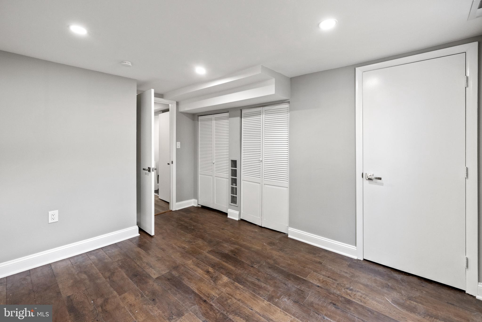 FLEISCHMAN VILLAGE - Residential