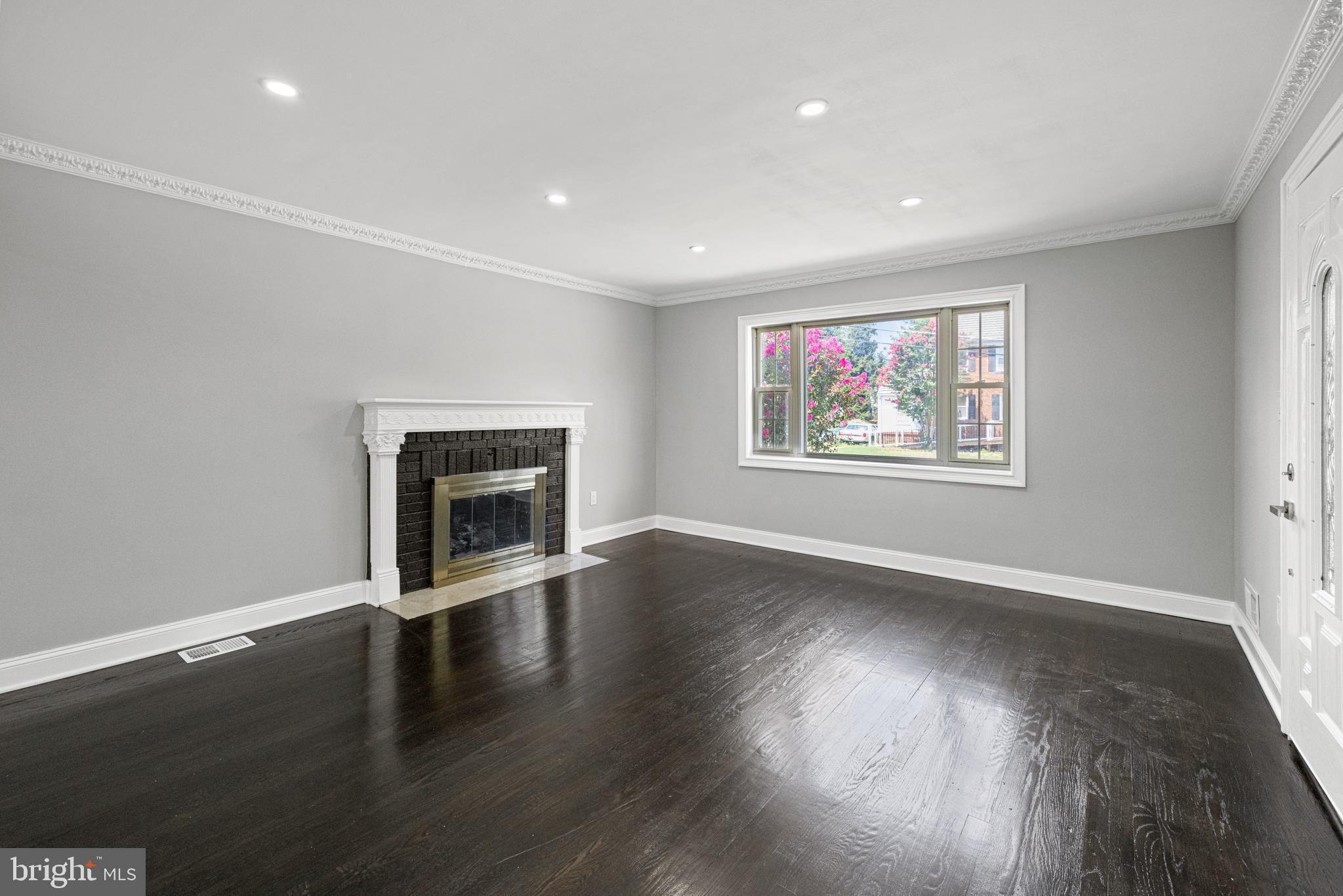 FLEISCHMAN VILLAGE - Residential